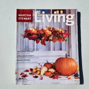 2000 October Martha Stewart LIVING Magazine AUTUMN Haunted House Fall Decor Book